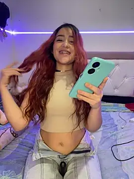 Snapshot of Ashly_cutee chatting on 11-12-25, 11:30 Ashly cutee online show from 11-12-25, 11:30