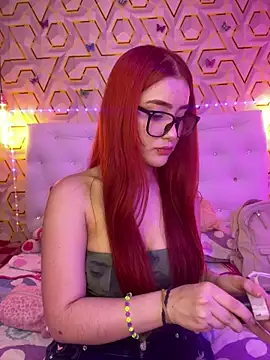 Snapshot of Ashly_cutee chatting on 02-10-26, 06:51 Ashly cutee online show from 02-10-26, 06:51