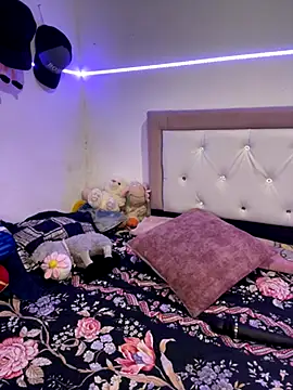 Snapshot of Ashly_cutee chatting on 10-31-25, 09:32 Ashly cutee online show from 10-31-25, 09:32