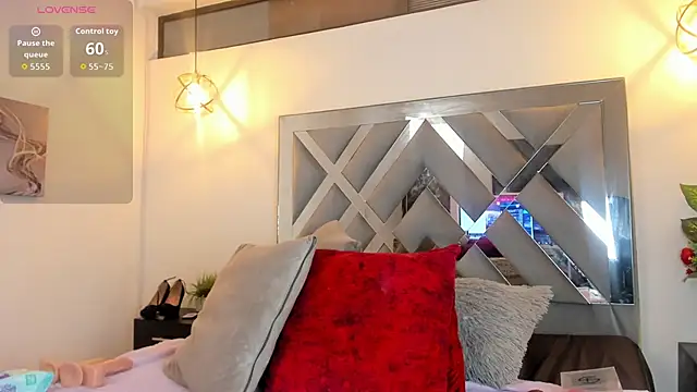 Candy Hott7 online show from 11-05-25, 08:01