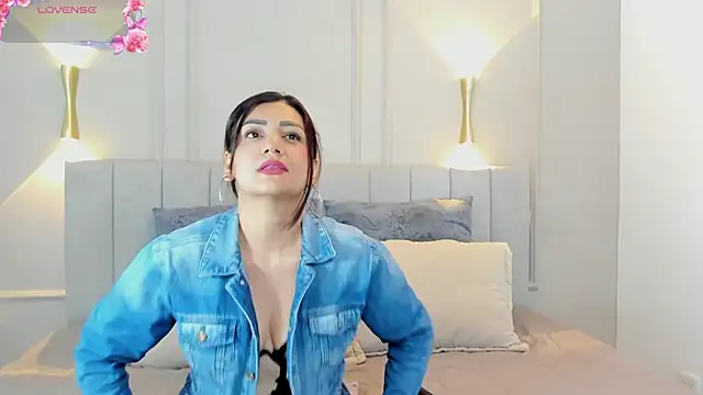 victoria bourne online show from 11-07-25, 07:29