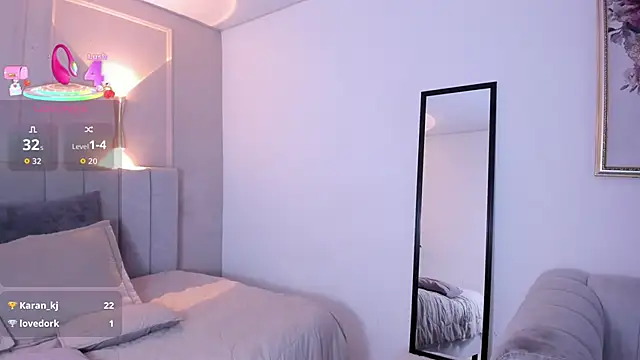 victoria bourne online show from 11-23-25, 12:15