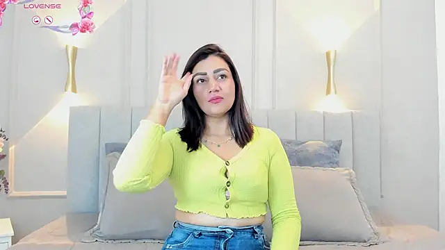 victoria bourne online show from 10-25-25, 07:14