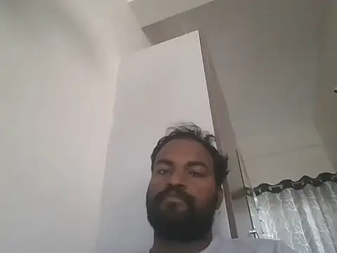 Snapshot of king_godgm chatting on 10-12-25, 04:25 king godgm online show from 10-12-25, 04:25