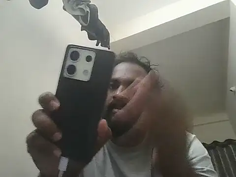Snapshot of king_godgm chatting on 10-17-25, 04:09 king godgm online show from 10-17-25, 04:09
