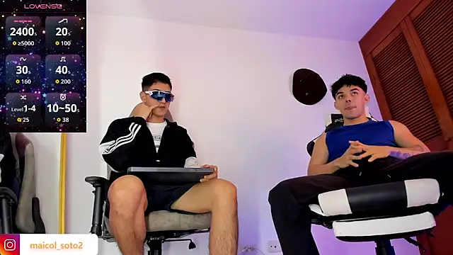 sotooliver3 online show from 10-10-25, 08:42