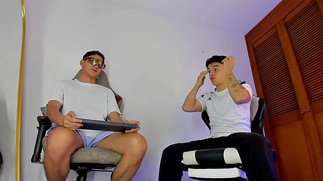 sotooliver3 online show from 03-18-26, 08:10