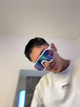 sotooliver3 online show from 11-30-25, 10:10