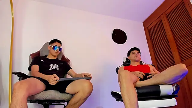 sotooliver3 online show from 11-02-25, 08:03