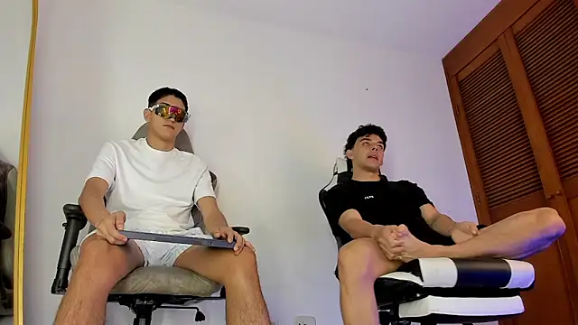 sotooliver3 online show from 02-22-26, 08:43