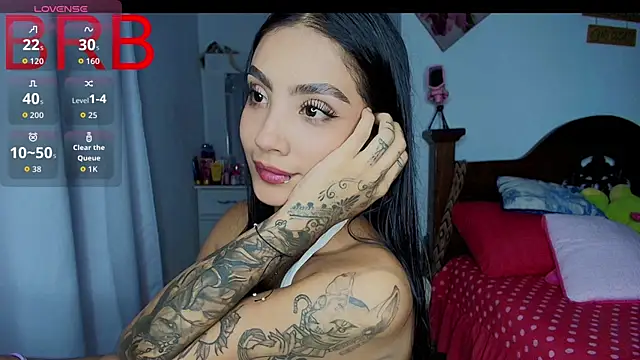 mia yireth online show from 11-25-25, 12:22