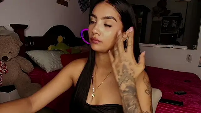 mia yireth online show from 09-15-25, 12:33