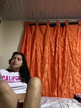 Nezuko-uWux online show from 11-22-25, 10:52