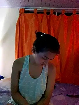 Nezuko-uWux online show from 10-17-25, 05:44