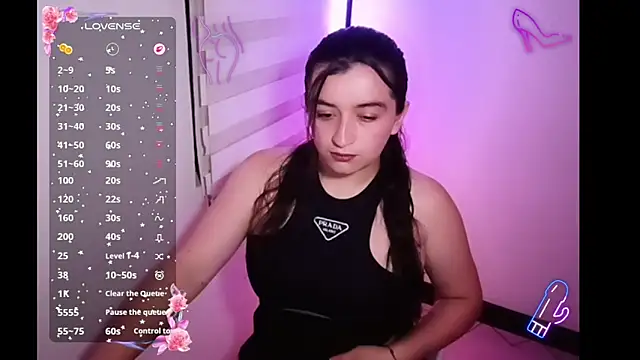 DanniG2000  online show from 11-12-25, 02:04