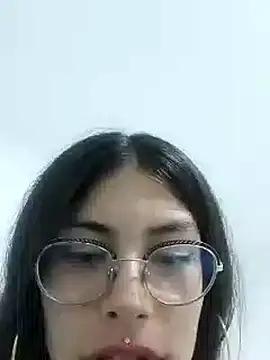 Snapshot of Kylie_Rivers chatting on 09-29-25, 12:28 Kylie Rivers online show from 09-29-25, 12:28