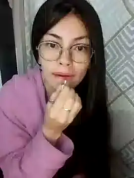 Snapshot of Kylie_Rivers chatting on 10-12-25, 11:11 Kylie Rivers online show from 10-12-25, 11:11
