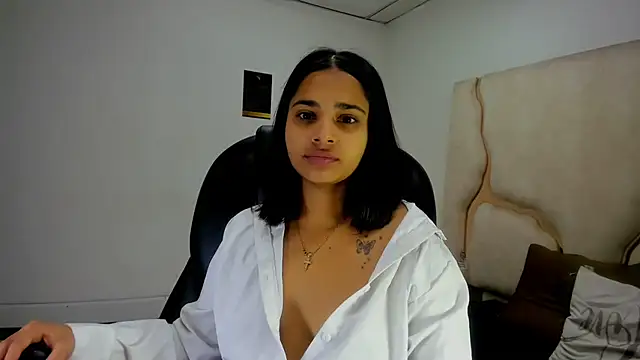 Snapshot of ScarletDoll chatting on 10-20-25, 02:46 ScarletDoll online show from 10-20-25, 02:46