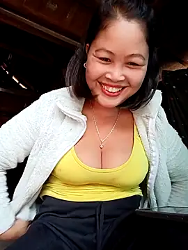 maycuc123 online show from 12-23-25, 02:22