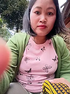 maycuc123 online show from 12-21-25, 02:03