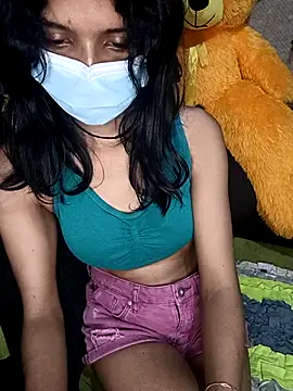 Snapshot of emali_baba chatting on 02-14-26, 07:14 emali baba online show from 02-14-26, 07:14