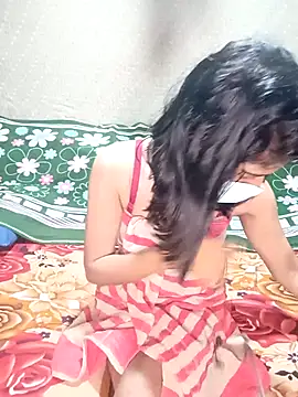 Snapshot of emali_baba chatting on 09-23-25, 03:46 emali baba online show from 09-23-25, 03:46
