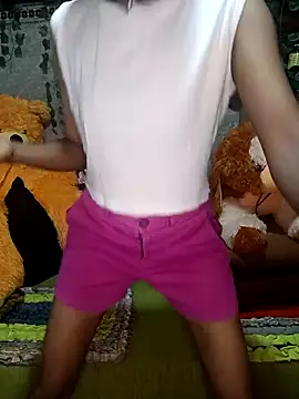 Snapshot of emali_baba chatting on 04-08-26, 05:14 emali baba online show from 04-08-26, 05:14