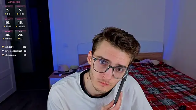 spider    man online show from 04-15-26, 07:58