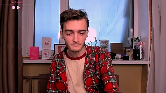 spider    man online show from 09-27-25, 01:06