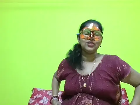 Snapshot of kavya1 chatting on 09-08-25, 02:27 kavya1 online show from 09-08-25, 02:27
