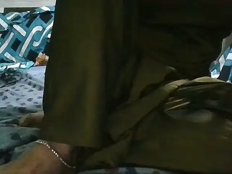 Snapshot of Roshani_hoty chatting on 01-18-26, 05:16 Roshani hoty online show from 01-18-26, 05:16