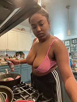 princesslivv online show from 03-28-26, 09:49