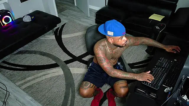 SLANGONDEMHOES online show from 12-04-25, 06:29