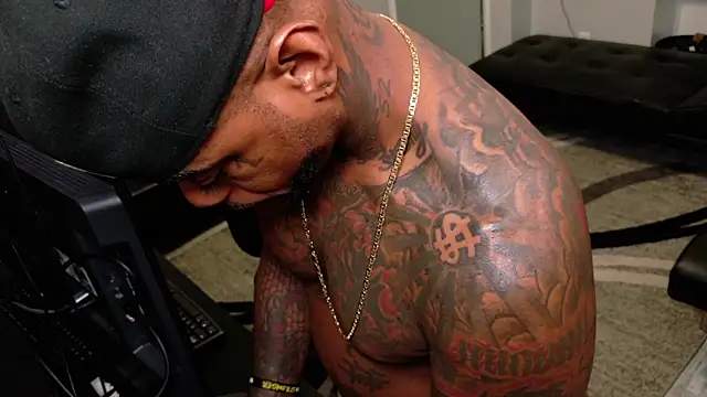 SLANGONDEMHOES online show from 03-26-26, 06:44