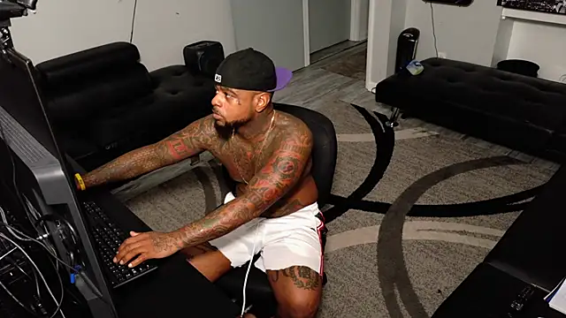 SLANGONDEMHOES online show from 03-11-26, 12:43