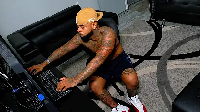 SLANGONDEMHOES online show from 02-02-26, 07:46