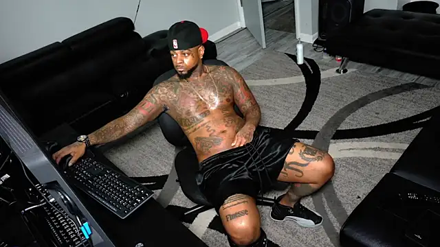 SLANGONDEMHOES online show from 03-08-26, 04:38