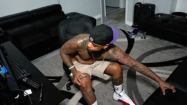 SLANGONDEMHOES online show from 02-12-26, 07:13