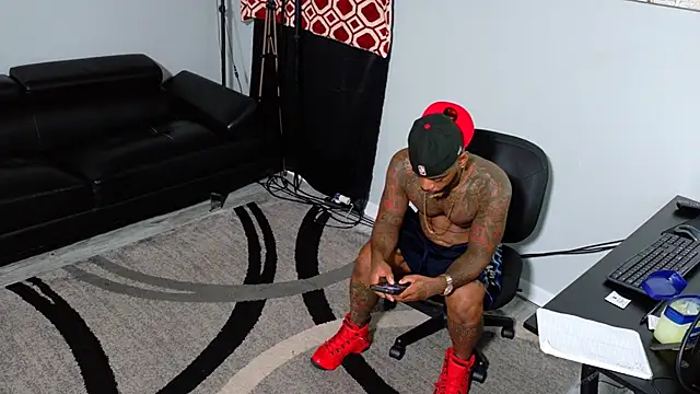 SLANGONDEMHOES online show from 10-29-25, 10:31