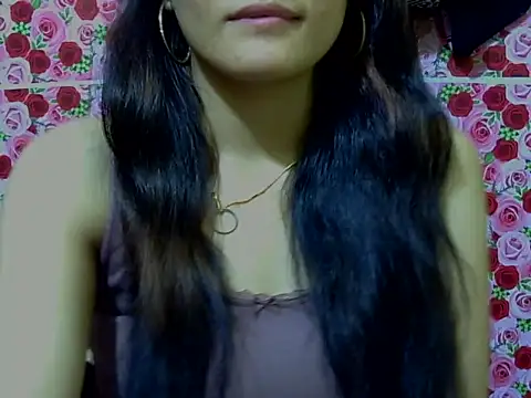 Snapshot of Amira90 chatting on 09-19-25, 07:29 Amira90 online show from 09-19-25, 07:29