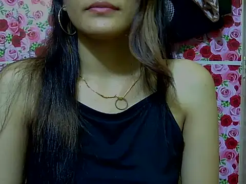 Snapshot of Amira90 chatting on 09-17-25, 02:08 Amira90 online show from 09-17-25, 02:08