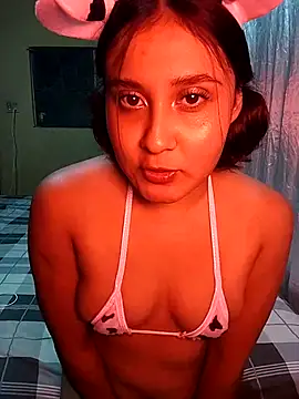 candybombomxh online show from 10-16-25, 04:43