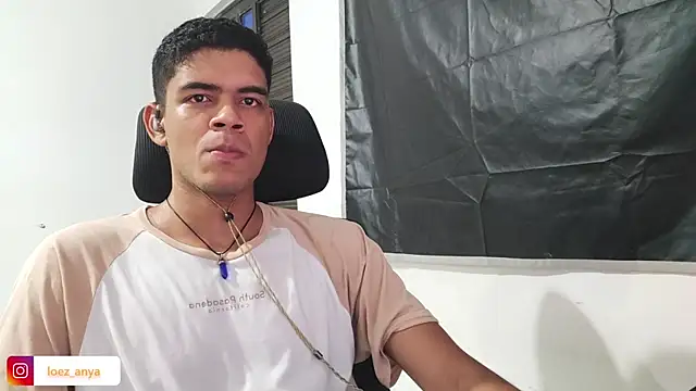 jonhsebastiann online show from 01-08-26, 04:18