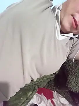 Fienjr online show from 04-15-26, 01:37