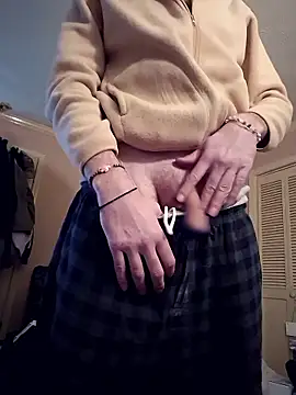 Snapshot of mresquared chatting on 01-14-26, 05:11 mresquared online show from 01-14-26, 05:11