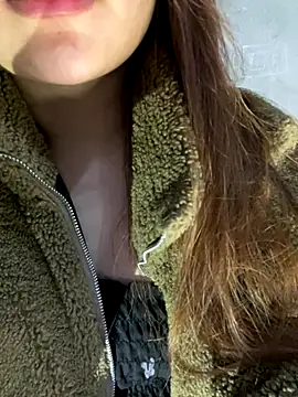 Hinne07 online show from 11-04-25, 03:49