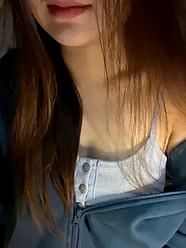 Hinne07 online show from 12-21-25, 06:59