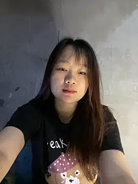 Hinne07 online show from 11-14-25, 01:53