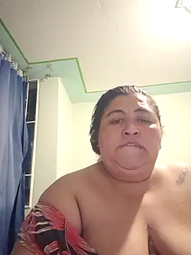 curvy diva  online show from 12-21-25, 11:38