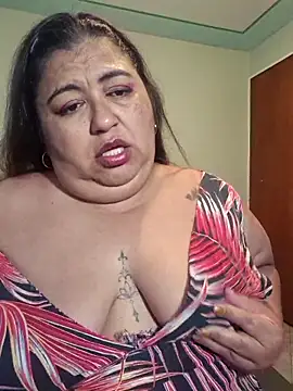 curvy diva  online show from 03-10-26, 11:25